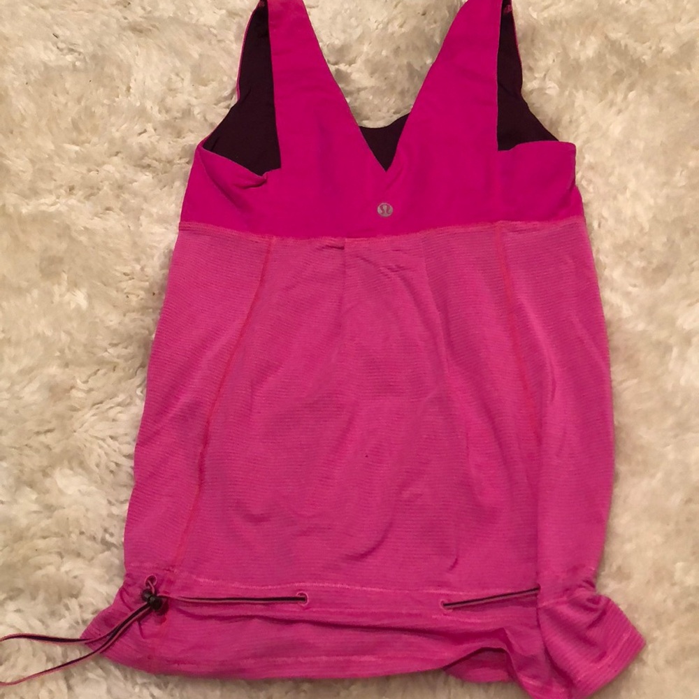 Lulu lemon pink top